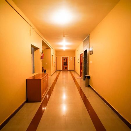 Ramana Towers Appartement Tiruvannāmalai Buitenkant foto