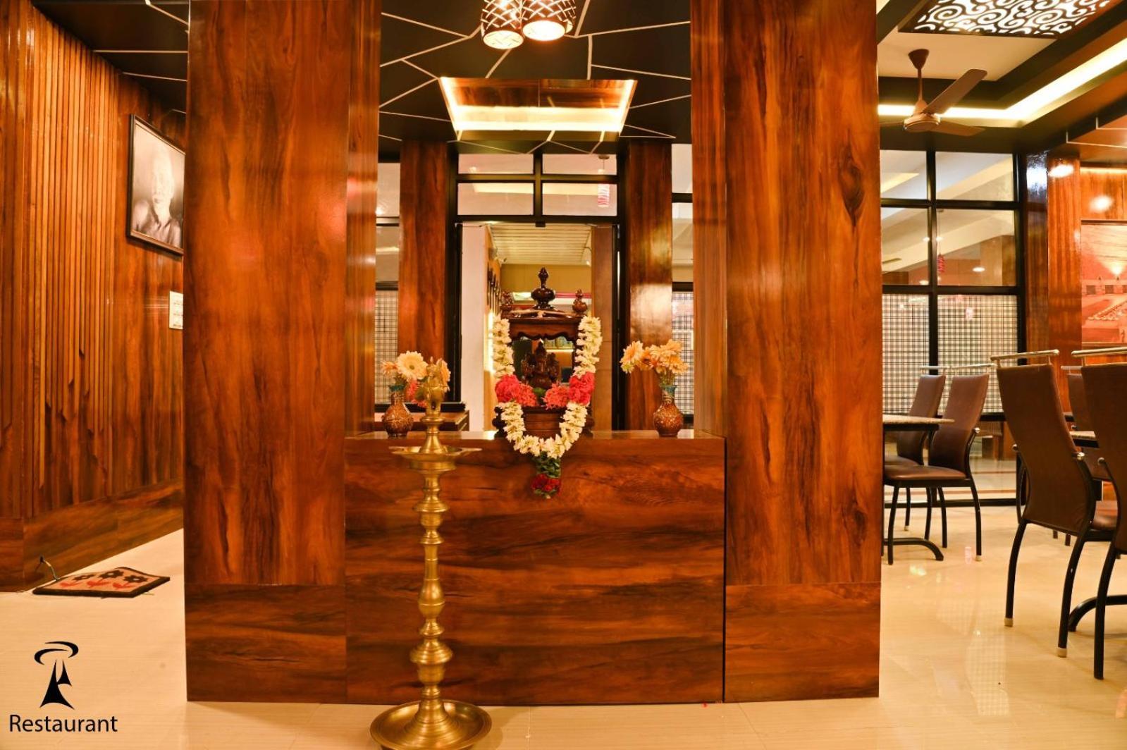 Ramana Towers Appartement Tiruvannāmalai Buitenkant foto