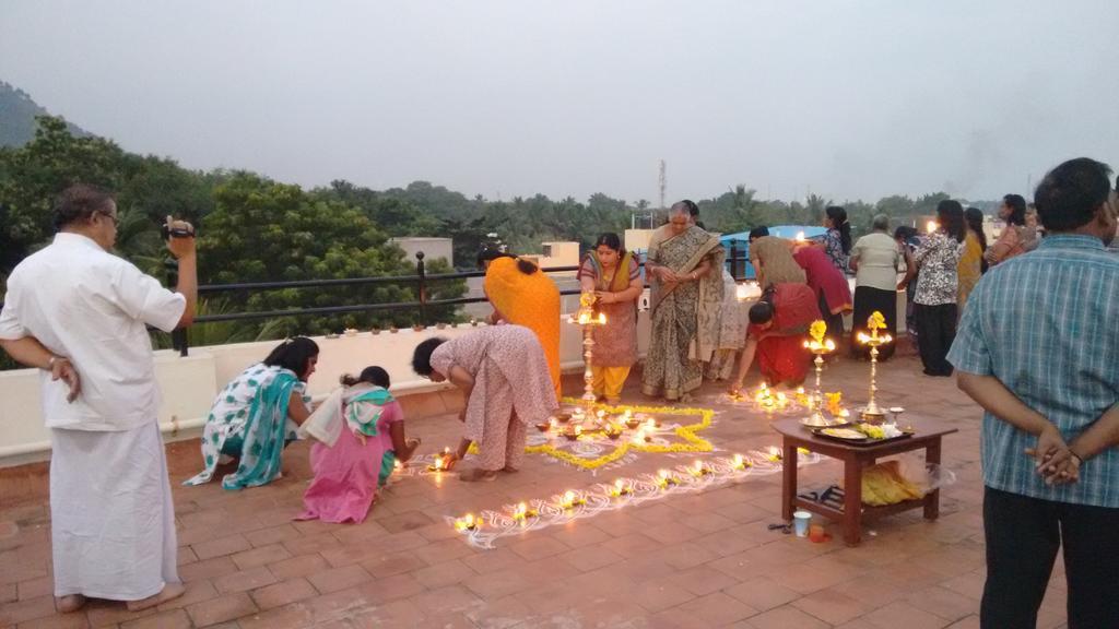 Ramana Towers Appartement Tiruvannāmalai Buitenkant foto